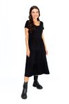 VESTIDO-MIDI-CONFECCIONADO-EM-MALHA-TEM-DECOTE-U-3-MARIAS-E-MANGUINHA.-O-CHARME-FICA-POR-CONTA-DOS-DETALHES-DRAPEADOS-NA-PARTE-INFERIOR-DA-PECA-CONFERINDO-UM-AR-MAIS-ROMANTICO-AO-LOOK.