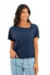 BLUSA-MORCEGO-FEITA-EM-MALHA-DE-VISCOSE-VISUP.-POSSUI-DECOTE-IRREGULAR-COM-RECORTE-EM-FORMATO-DE-ANEL-FRANZIDO.