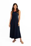 VESTIDO-MIDI-FEITO-EM-VISCOSE-TWILL-LAUREN.-POSSUI-DECOTE-CANOA-COM-RECORTES-EVASE.-CONTA-COM-UM-DETALHE-DE-GOTA-COM-BOTAO-NAS-COSTAS.