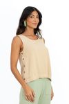 BLUSA-FEITA-EM-VISCOSE-SLUB-STRETCH.-TEM-DECOTE-EM-U-SEM-MANGA-E-BOTOES-LATERAIS.