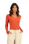 BLUSA-DE-MALHA-EM-VISCOSE-CANELADA-DESLUMBRE.-TEM-DECOTE-EM-V-E-MANGA-LONGA.