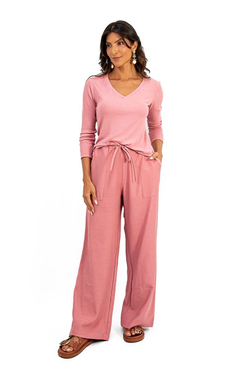 BLUSA-DE-MALHA-EM-VISCOSE-CANELADA-DESLUMBRE.-TEM-DECOTE-EM-V-E-MANGA-LONGA.