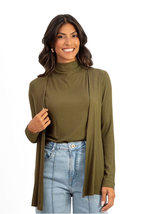 Cardigan canelado militar com mangas longas, visto de frente.