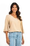 Blusa bege com manga sino e decote em V, vista frontal.