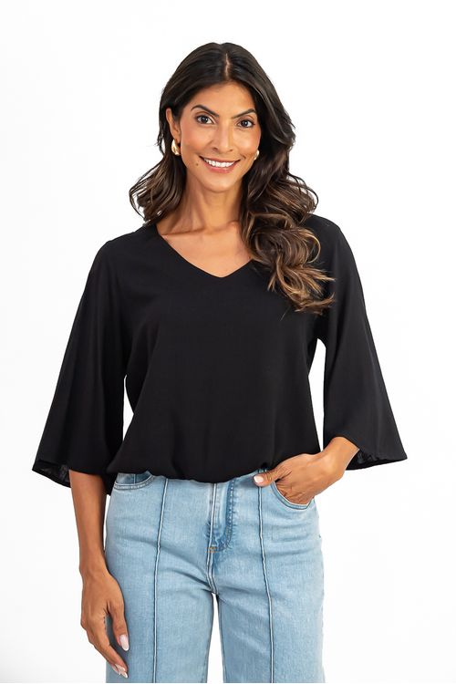 BLUSA-DE-TECIDO-PLANO-EM-VISCOSE-SLUB-STRETCH.TEM-DECOTE-EM-V-MANGA-3-4-SINO-E-ELASTICO-NA-CINTURA.