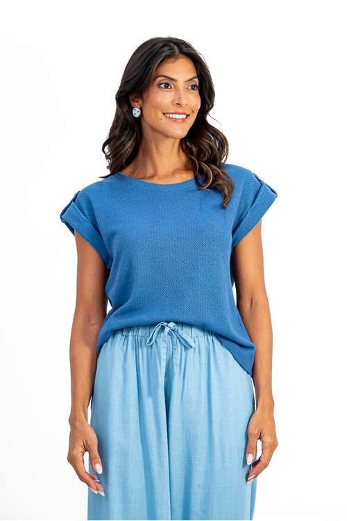 BLUSA-DE-MALHA-HERITAGE.-TEM-DECOTE-CANOA-MEIA-MANGA-TACO-E-DETALHE-ALETA-COM-BOTAO-OMBRO