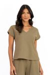 BLUSA-MODELAGEM-MORCEGO-EM-MALHA-HERITAGE-COM-485--ALGODAO---485--POLIESTER-E-3--ELASTANO-DECOTE-EM-V-E-MEIA MANGA DOBRADA.