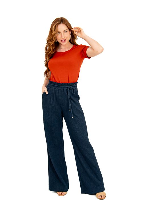 BLUSA-BABY-LOOK-FEITA-EM-MALHA-VISCOSE-STELLA-MARIS.-POSSUI-DECOTE-EM-U-E-MEIA-MANGA.