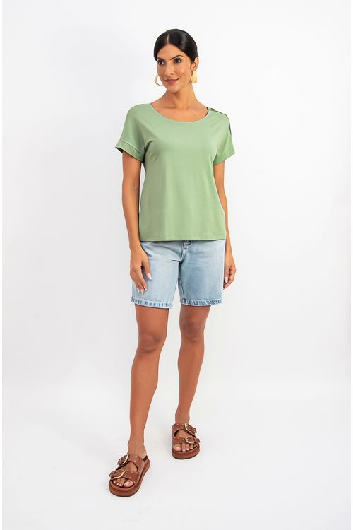 BLUSA-MORCEGO-FEITA-EM-MALHA-VISCOSE-VISUP.-POSSUI-DECOTE-CANOA-BOTOES-EM-UM-DOS-OMBROS-E-MEIA-MANGA-COM-PUNHO.
