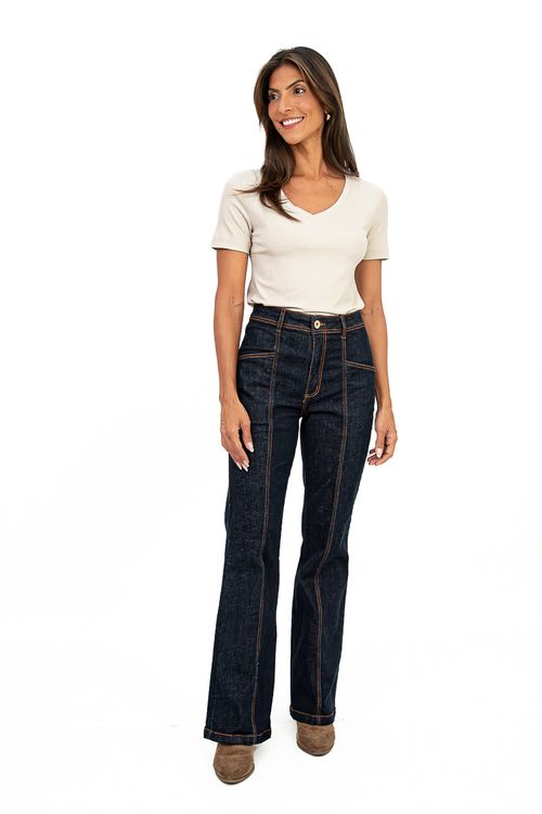 BLUSA-BABY-LOOK-FEITA-EM-MALHA-STELLA-MARIS.-POSSUI-DECOTE-EM-V-E-MEIA-MANGA.