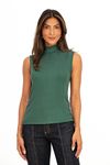 BLUSA-FEITA-DE-MALHA-TRICOT-ENCHANTE-PLUS-COM-VISCOSE-E-ELASTANO.-TEM-DECOTE-COM-GOLA-ALTA-E-SEM-MANGA