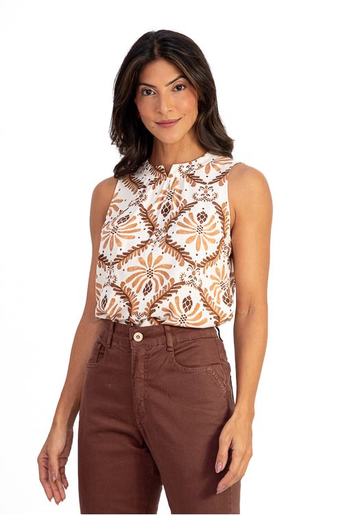 CALCA-FLARE-FEITA-EM-TECIDO-DE-SARJA-STRETCH-HAITI.-TEM-BOLSO-TACO-COM-5-POCKETS-3-BOLSOS-FRONTAIS-E-2-BOLSOS-TRASEIROS.