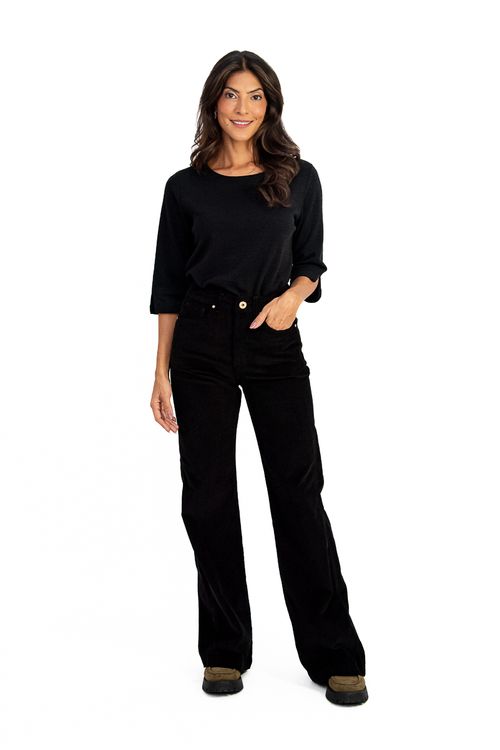 CALCA-WIDE-LEG-FEITA-DE-VELUDO-VELVET-CANELADO-COM-ALGODAO-E-ELASTANO-TEM-5-POCKETS-COM-BOLSOS-FRONTAIS-E-TRASEIROS.