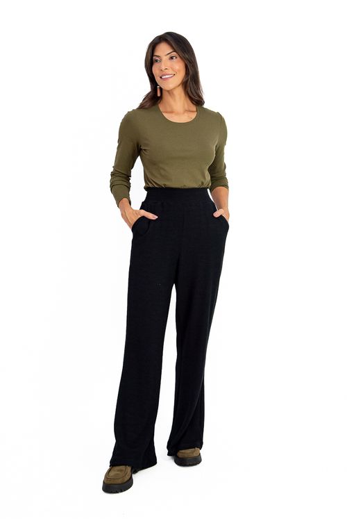 CALCA-PANTALONA-FEITA-DE-MALHA-ROW-RUFFES-EM-POLIESTER-VISCOSE-E-ELASTANO.-TEM-COS-COM-ELASTICO-E-BOLSO-FACA