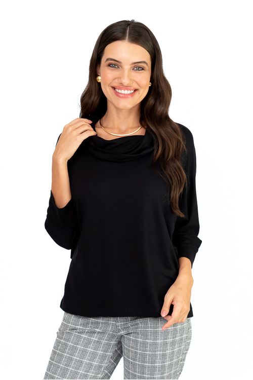 BLUSA-MORCEGO-FEITA-MALHA-EM-VISCOSE-FLORIDA.-TEM-MAXI-GOLA-E-MANGA-3-4-E-PUNHO