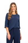 BLUSA-EM-MALHA-HERITAGE-DE-VISCOSE-COM-ELASTANO.-POSSUI-DECOTE-CANOA-RECORTE-NOS-OMBROS-E-FECHAMENTO-EM-BOTAO-NAS-COSTAS.-A-MANGA-3-4-COM-PUNHO-LARGO-COM-ABERTURA-TRAZ-UM-TOQUE-DE-ESTILO-E-PRATICIDADE.-IDEAL-PARA-LOOKS-QUE-EQUILIBRAM-CONFORTO-E-SOFISTICACAO-NO-DIA-A-DIA