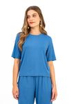 BLUSA-CONFECCIONADA-EM-MALHA-DE-VISCOSE-VISUP-COM-ELASTANO.-POSSUI-DECOTE-EM-U-MEIA-MANGA-E-ACABAMENTO-COM-BAINHA-LARGA-QUE-VALORIZA-A-PECA-COM-UM-TOQUE-CLEAN-E-MODERNO.-COM-MODELAGEM-PRATICA-E-CONFORTAVEL-E-IDEAL-PARA-COMPOR-LOOKS-DESCOMPLICADOS-E-CHEIOS-DE-ESTILO-NO-DIA-A-DIA.