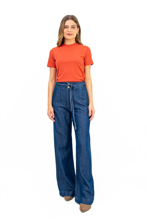 BLUSA-CONFECCIONADA-EM-MALHA-DE-VISCOSE-STELLA-MARIS-COM-ELASTANO.-POSSUI-DECOTE-CARECA-E-MEIA-MANGA-COM-MODELAGEM-BASICA-E-CONFORTAVEL.-IDEAL-PARA-COMPOR-LOOKS-VERSATEIS-FUNCIONA-COMO-PECA-CHAVE-EM-PRODUCOES-CASUAIS-OU-COMO-BASE-PARA-SOBREPOSICOES.