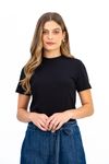BLUSA-CONFECCIONADA-EM-MALHA-DE-VISCOSE-STELLA-MARIS-COM-ELASTANO.-POSSUI-DECOTE-CARECA-E-MEIA-MANGA-COM-MODELAGEM-BASICA-E-CONFORTAVEL.-IDEAL-PARA-COMPOR-LOOKS-VERSATEIS-FUNCIONA-COMO-PECA-CHAVE-EM-PRODUCOES-CASUAIS-OU-COMO-BASE-PARA-SOBREPOSICOES.