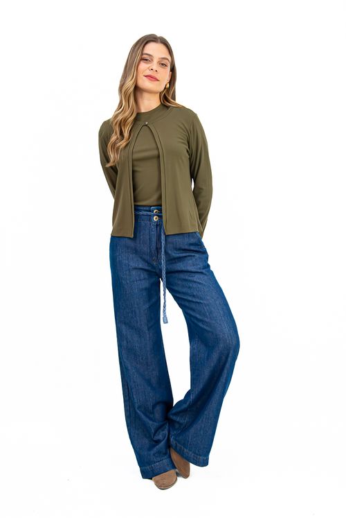 CASAQUETO-ABERTO-CONFECCIONADO-EM-MALHA-DE-VISCOSE-STELLA-MARIS-COM-ELASTANO.-POSSUI-DECOTE-CANOA-COM-BOTAO-DECORATIVO-E-MANGA-LONGA.-A-PECA-TEM-MODELAGEM-LEVE-E-CONFORTAVEL-IDEAL-PARA-SOBREPOSICOES-PRATICAS-QUE-VALORIZAM-O-LOOK-COM-ESTILO.-PERFEITO-PARA-DIAS-MAIS-FRESCOS