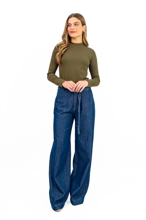 BLUSA-CONFECCIONADA-EM-MALHA-VISCOSE-STELLA-MARIS-COM-ELASTANO-LEVE-MACIA-E-CONFORTAVEL.-POSSUI-DECOTE-ALTO-COM-GOLA-JUSTA-MANGA-LONGA-E-MODELAGEM-RETA-QUE-GARANTE-CAIMENTO-SOLTO-E-ELEGANTE.-IDEAL-PARA-COMPOR-LOOKS-VERSATEIS-DO-DIA-A-DIA-AO-CASUAL-SOFISTICADO.