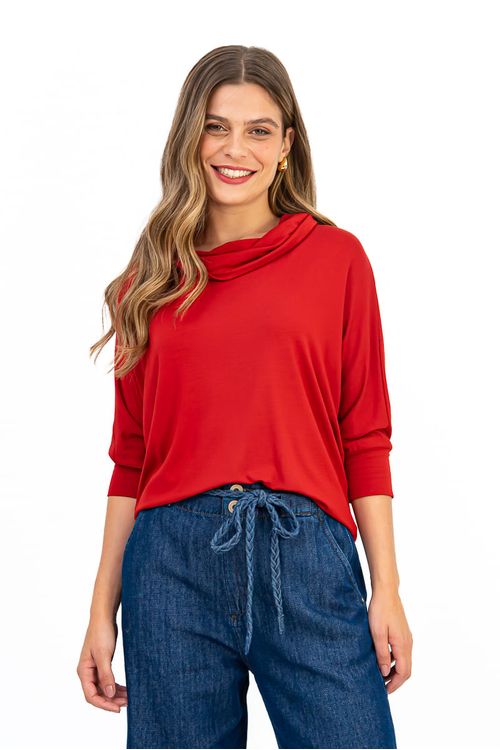 Blusa morcego terracota com maxi gola e manga 3/4, vista frontal.