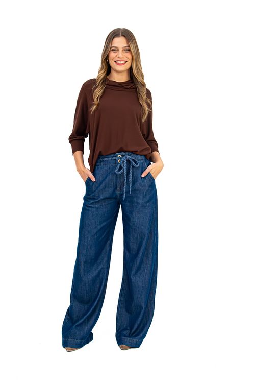BLUSA-MORCEGO-FEITA-MALHA-EM-VISCOSE-FLORIDA.-TEM-MAXI-GOLA-E-MANGA-3-4-E-PUNHO