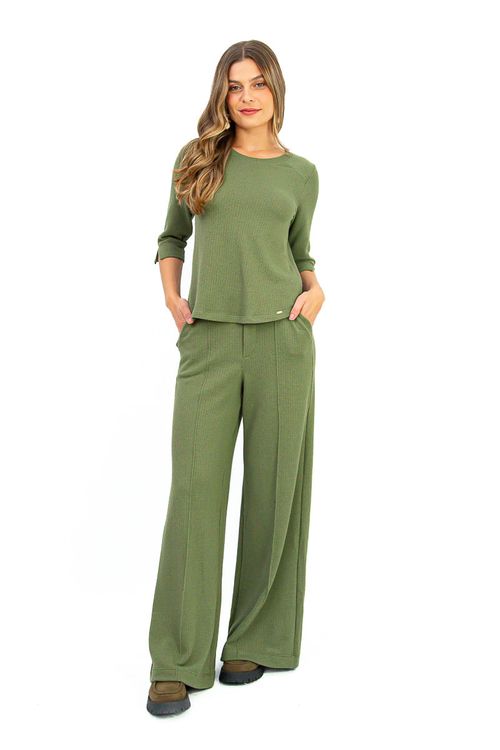 CALCA-PANTALONA-E-FEITA-DE-MALHA-HERITAGE-TEM-COS-COM-ELASTICO-NAS-COSTAS-NERVURA-EM-TODA-SUA-EXTENCAO-ZIPER-FALSO-E-BOLSO-FACA.-COMPOSICAO--485--DE-ALGODAO---485--POLIESTER---3--DE-ELASTANO.
