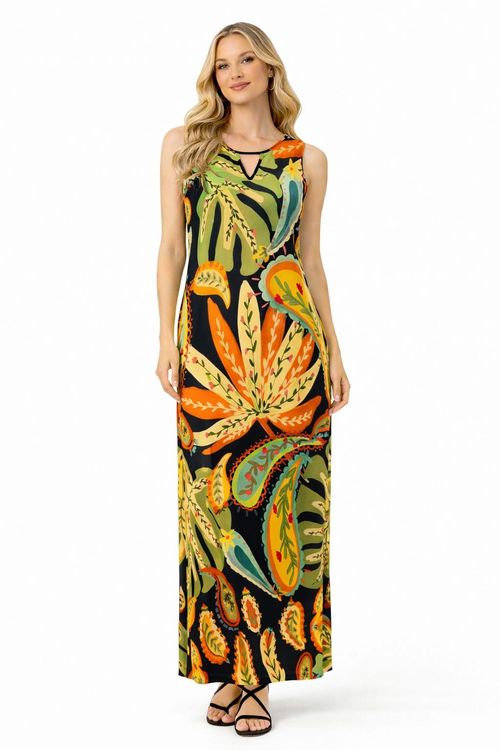 Vestido-longo-botanico-viscose---vista-frontal-com-decote-canoa-e-alcas-largas-estampa-botanica-em-fundo-preto-com-grandes-motivos-em-laranja-amarelo-e-verde--maxi-fluido-ideal-para-verao-e-resort.