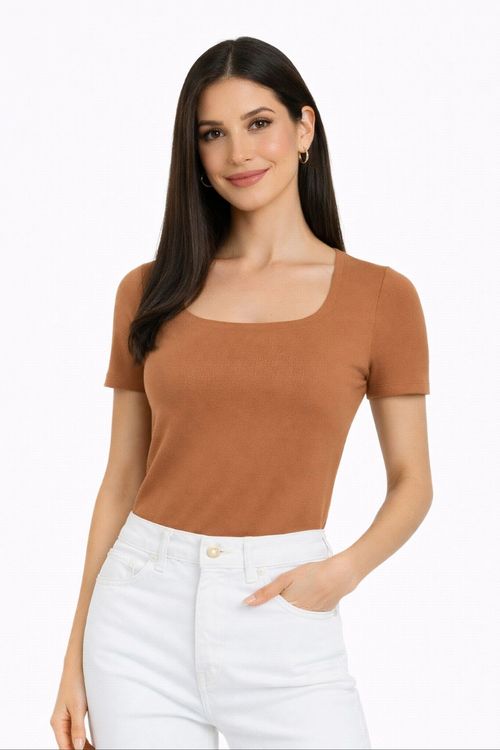 Blusa-decote-quadrado-MOCHA