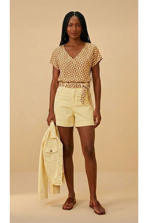 BLUSA-MORCEGO-TECIDO-PLANO-VISCOSE-ESTAMPA-GEOMETRICA-DECOTE-V-MEIA-MANGA-FENDAS-LATERAIS